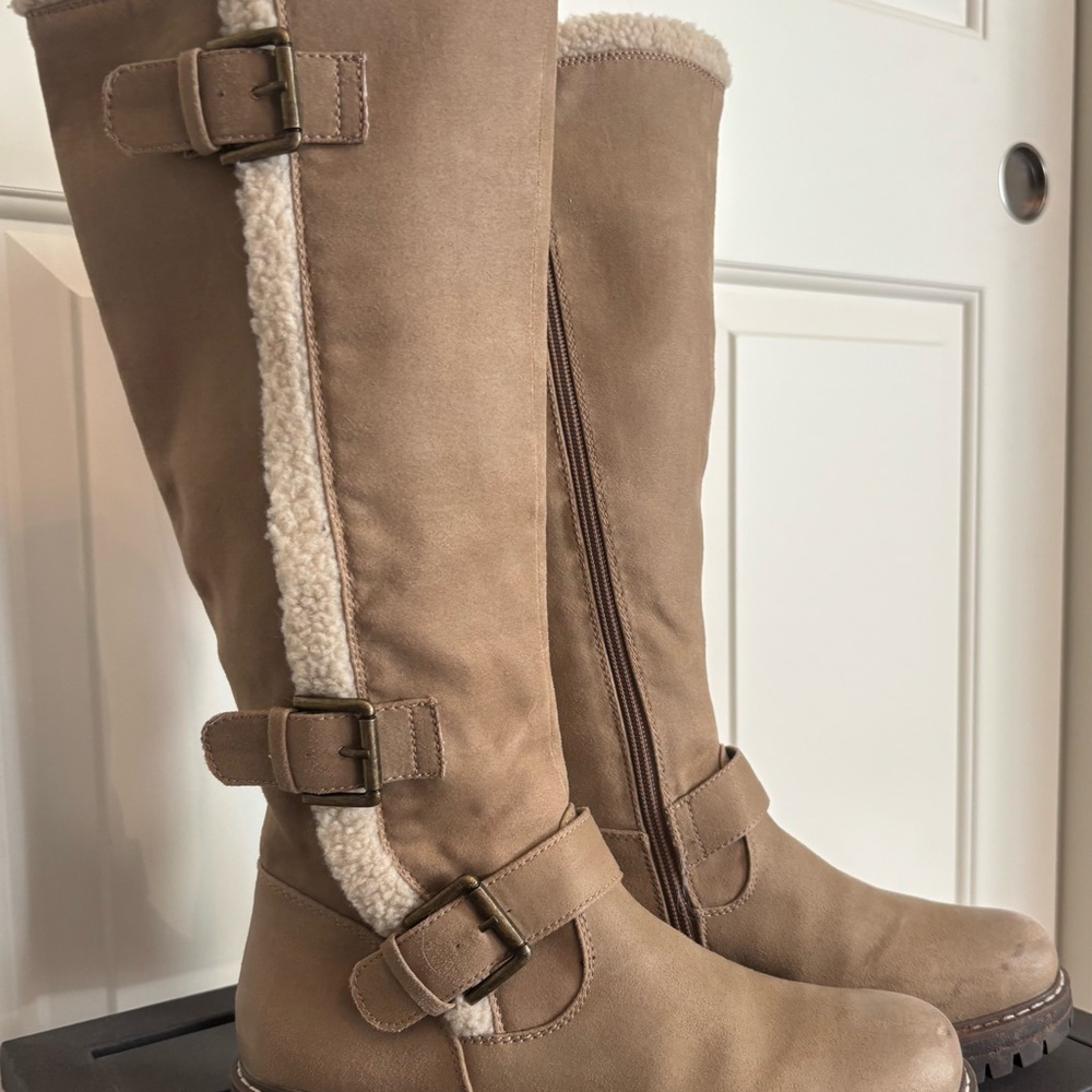 Cliffs by White Mountain Knee High Boots